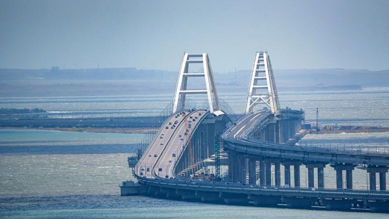 The Guardian Украйна планира да атакува Кримския мост през първата