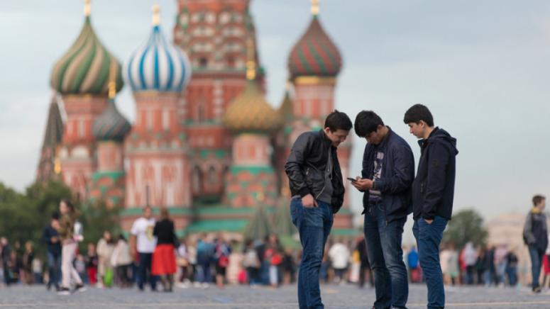 Някои експерти казват че мигрантите са единственото спасение за Русия