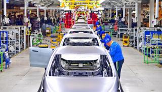 Стабилен растеж, автомобилната индустрия, Китай, първото тримесечие