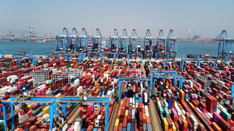 През април общият обем на вноса и износа на Китай