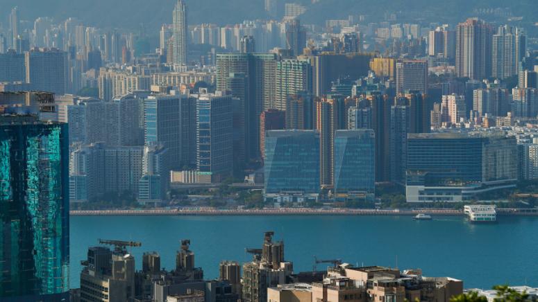 Хонконг се изкачи с две места до пето в света