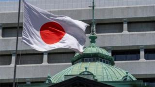 Япония, затъваща йена, залязваща икономика