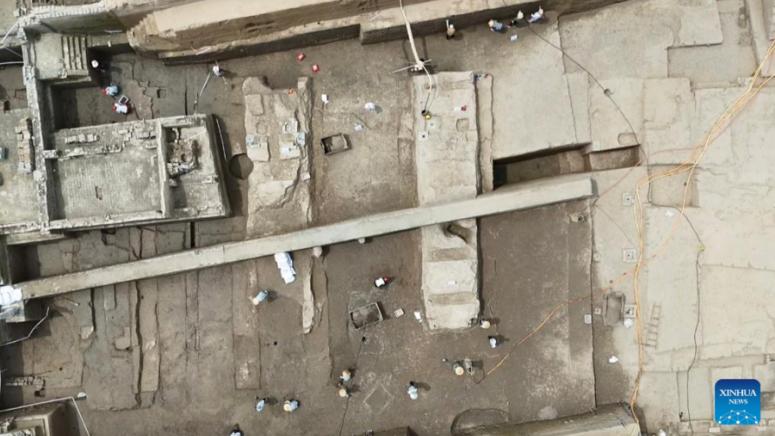 Китайски археолози откриха руините на вътрешна градска порта на столицата