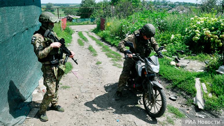 Банзай атаки това е термин измислен от западната преса за да
