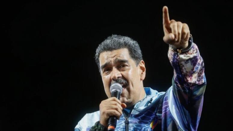 Във Венецуела стартира сценарий за революция чиято декларирана цел е