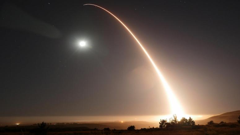 Русия има военна доктрина Тя описва два сценария когато е