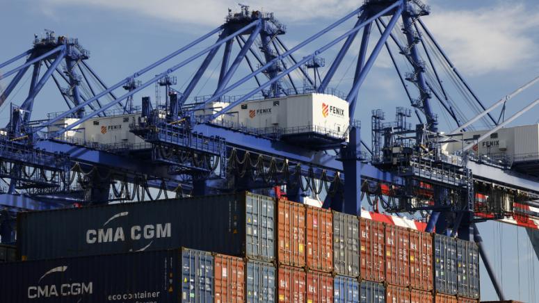 САЩ наскоро обявиха че налагат безразборни мита на всички свои