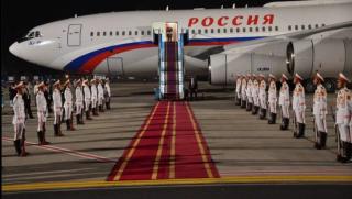 Мирни преговори, Украйна, самолет, специална ескадрила Русия, кацна, Истанбул