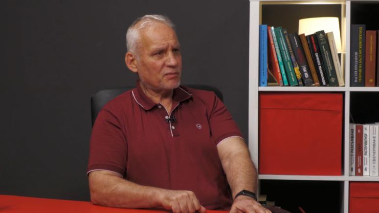 Нако Стефанов, Китай, остров на стабилност, турбулентния свят