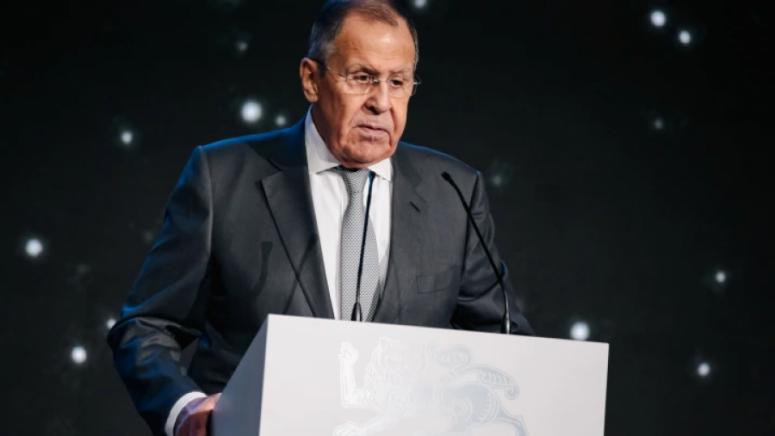 Сама, срещу Запада, Лавров, уникална задача, Русия