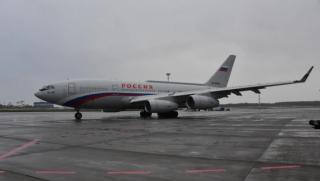 Ил-96, излитат, Москва, Анкъридж, руснаците идват, състав, делегации, Руси, САЩ