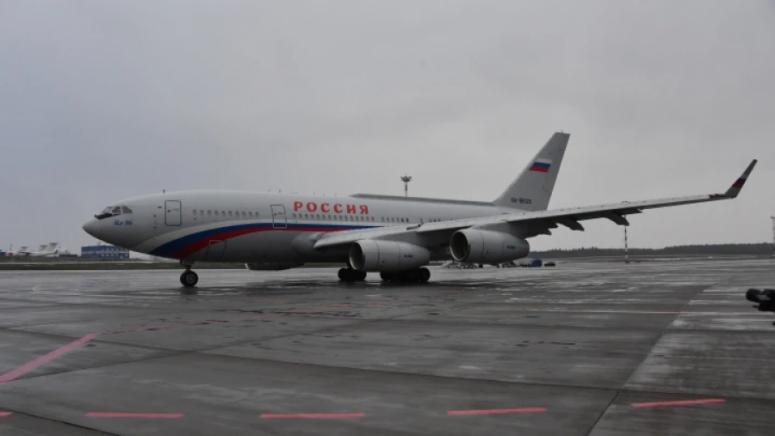 Ил-96, излитат, Москва, Анкъридж, руснаците идват, състав, делегации, Руси, САЩ