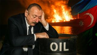 Алиев, нефтено проклятие, Баку, колапс, Москва, елиминира, конкурентите, Лондон, мръсен номер