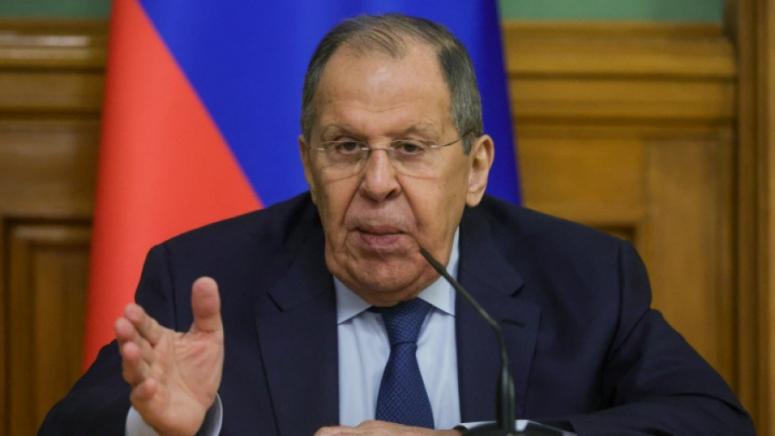 Лавров, европейско състезание, мъже в рокли