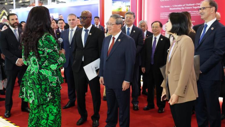 Ли Цян, Китай, отваряне, света