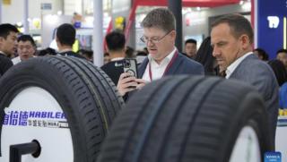 Европейска комисия, антидъмпингово разследване , внос, китайски гуми, леки автомобили и автобуси