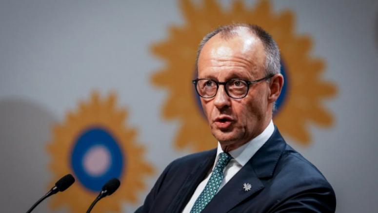 Мерц, отнема, германски пенсии, дава, Зеленски, девет милиарда евро, Украйна