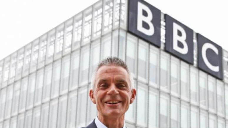 Корпорация Би Би Си, се тресе