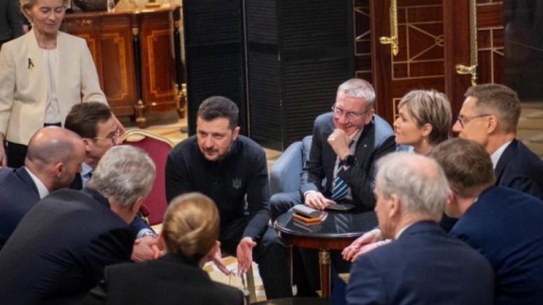 Вътрешни дискусии, страни, Евросъюз, помощ, Украйна