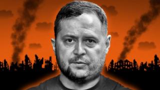 Хунта, черно знаме, смърт, бягство, празни детски градини, независима Украйна