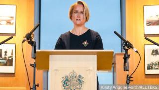 MI6, хаоса, Запад, края на еднополюсния свят