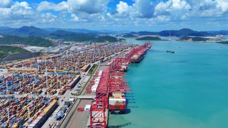 Пристанище Нинбо, първо място, в света, обработени товари