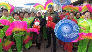 Непознатият Синдзян, Из Китай с Павел