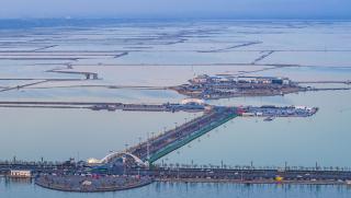 Китай , литий, солени езера