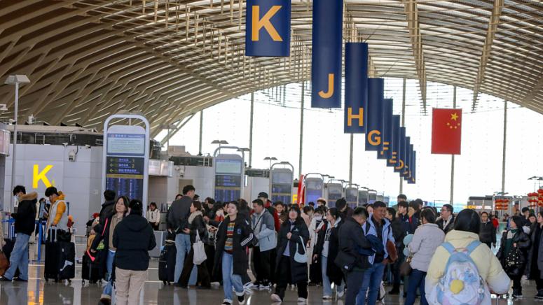 Гранични служби, КНР, 18 милиона преминавания на пътници, Пролетния фестивал