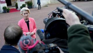 Урсула фон дер Лайен, ЕС, милитаризация, отбранителна индустрия, Зелена сделка, оръжия, Украйна