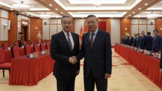 Генерален секретар, ЦК на ВКП, китайска делегация, среща, Уан И, То Лам