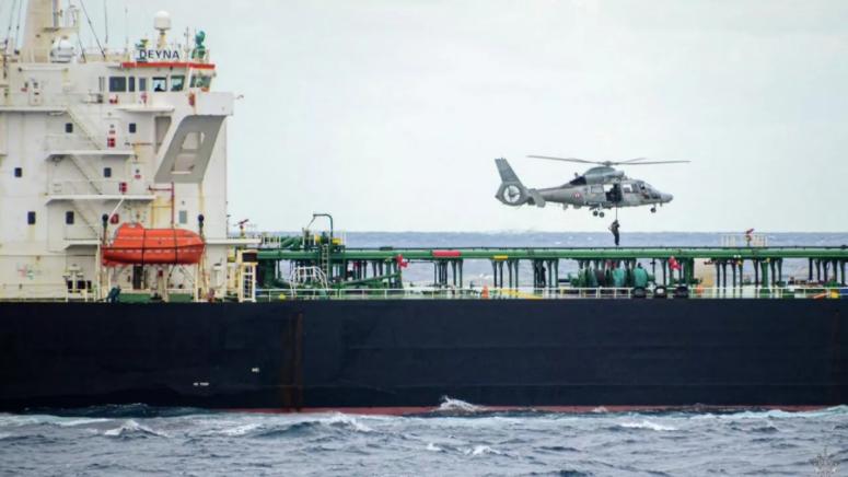 Франция, Русия, танкер Дейна, Макрон, Средиземно море, сенчест флот, санкции, Мурманск, пиратство