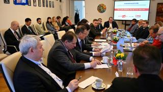 Глобален диалог, Китай през пролетта, Европа, Латинска Америка