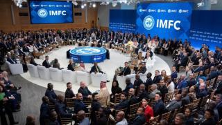 Министърът на финансите и управителят на КНБ, защита, многостранния ред, свободната търговия, Вашингтон